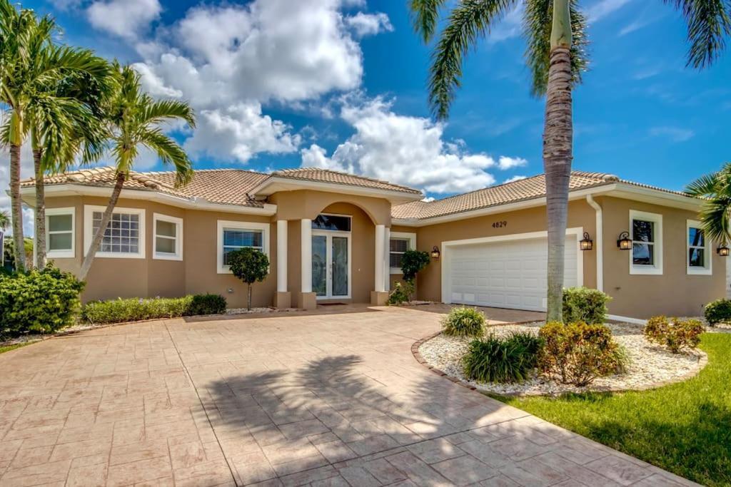 Villa Martinique By Coralvilla Cape Coral Exteriér fotografie